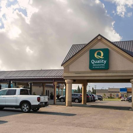Quality Inn & Suites Winkler Екстериор снимка