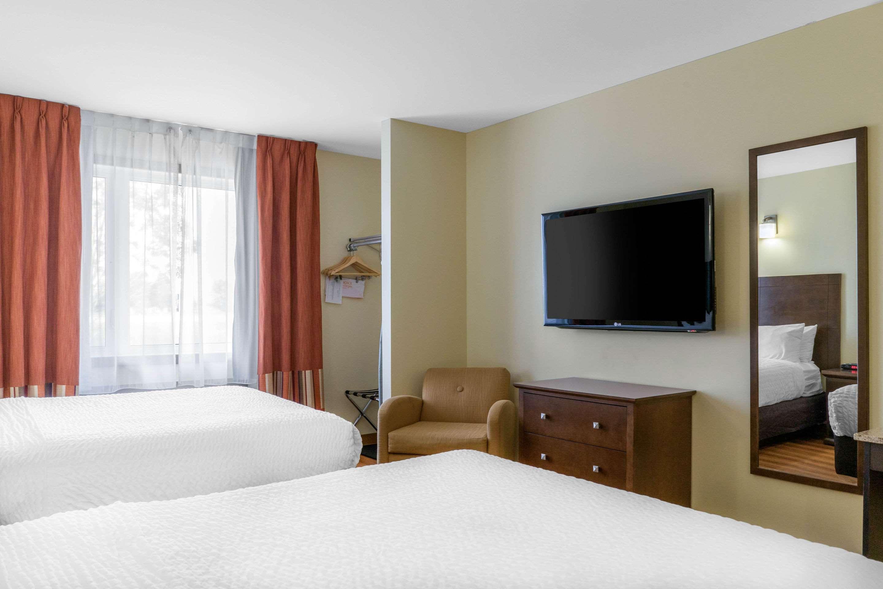 Quality Inn & Suites Winkler Екстериор снимка