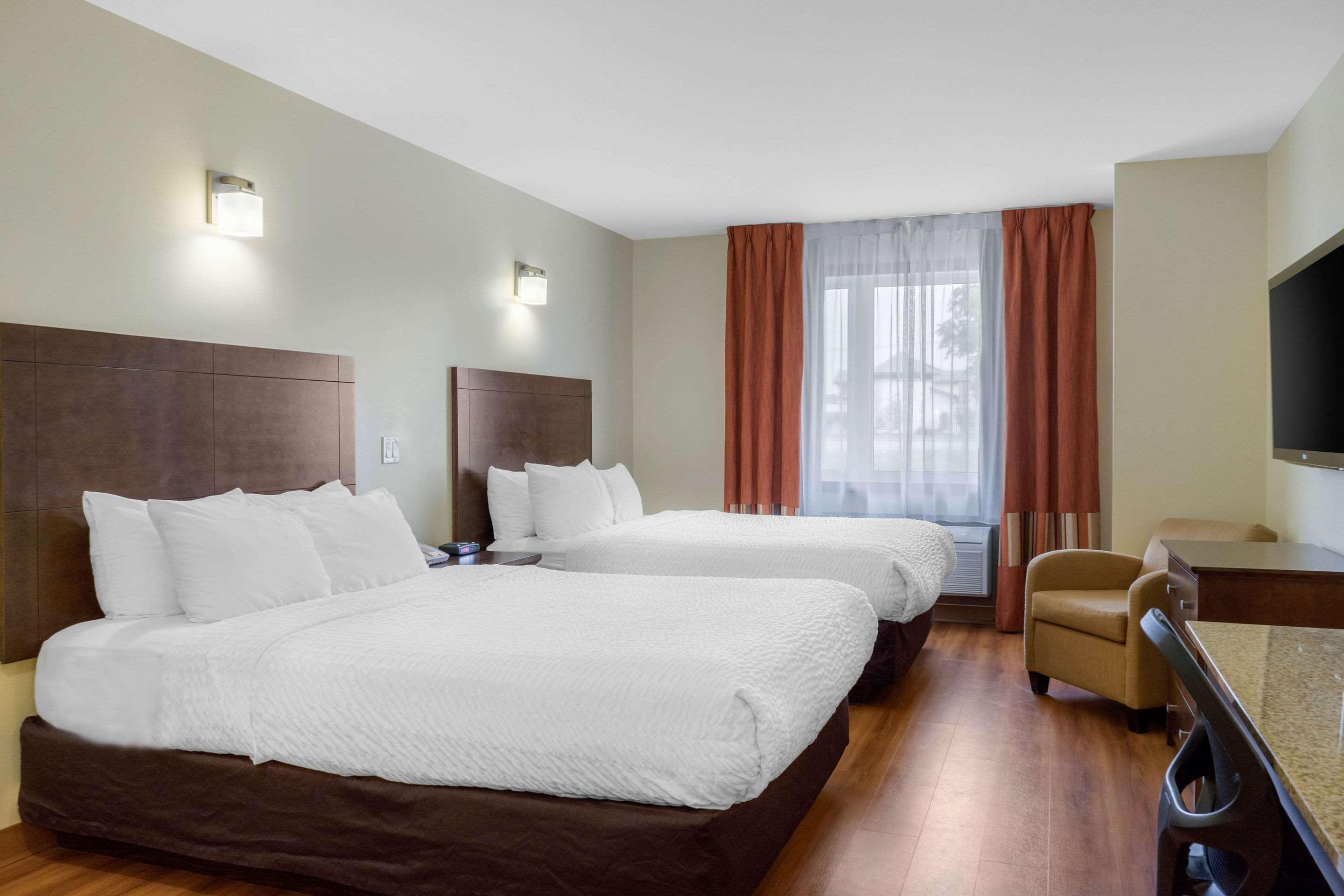 Quality Inn & Suites Winkler Екстериор снимка