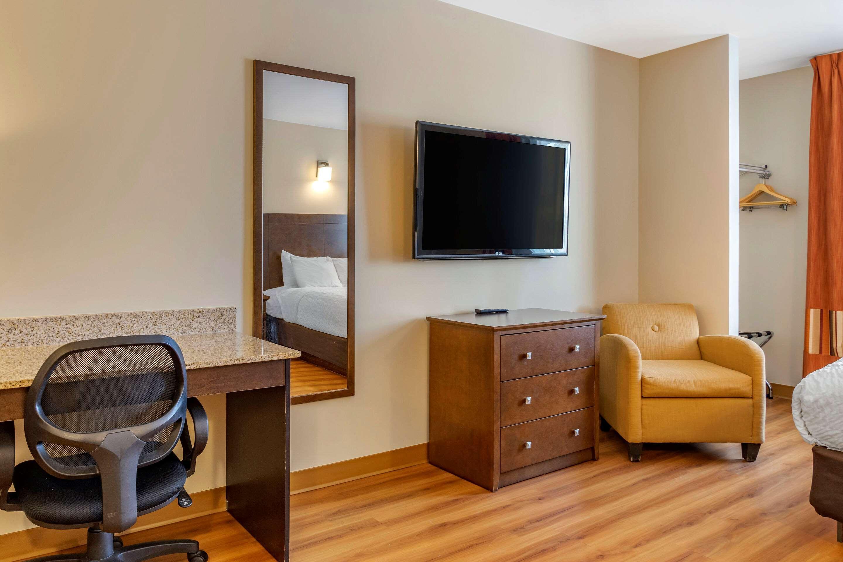 Quality Inn & Suites Winkler Екстериор снимка