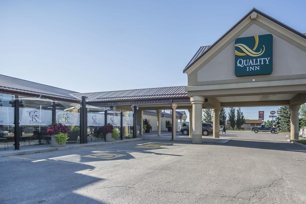 Quality Inn & Suites Winkler Екстериор снимка
